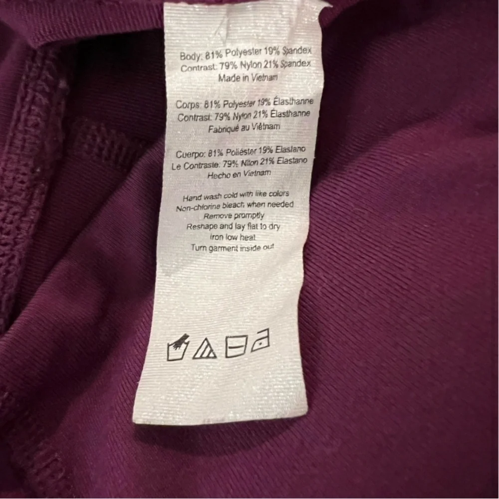🏷️ALO Yoga West Coast Eyelet Leggings Size XS